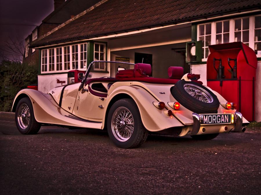  Morgan Plus 4 1985 года  (фото 16 из 18)